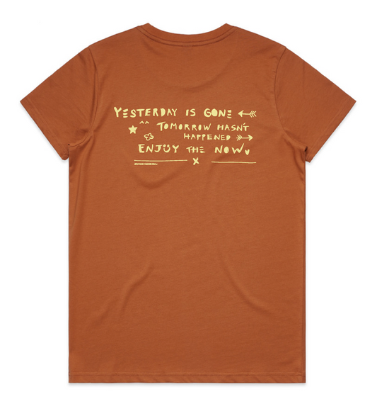 BE PRESENT - T- shirt
